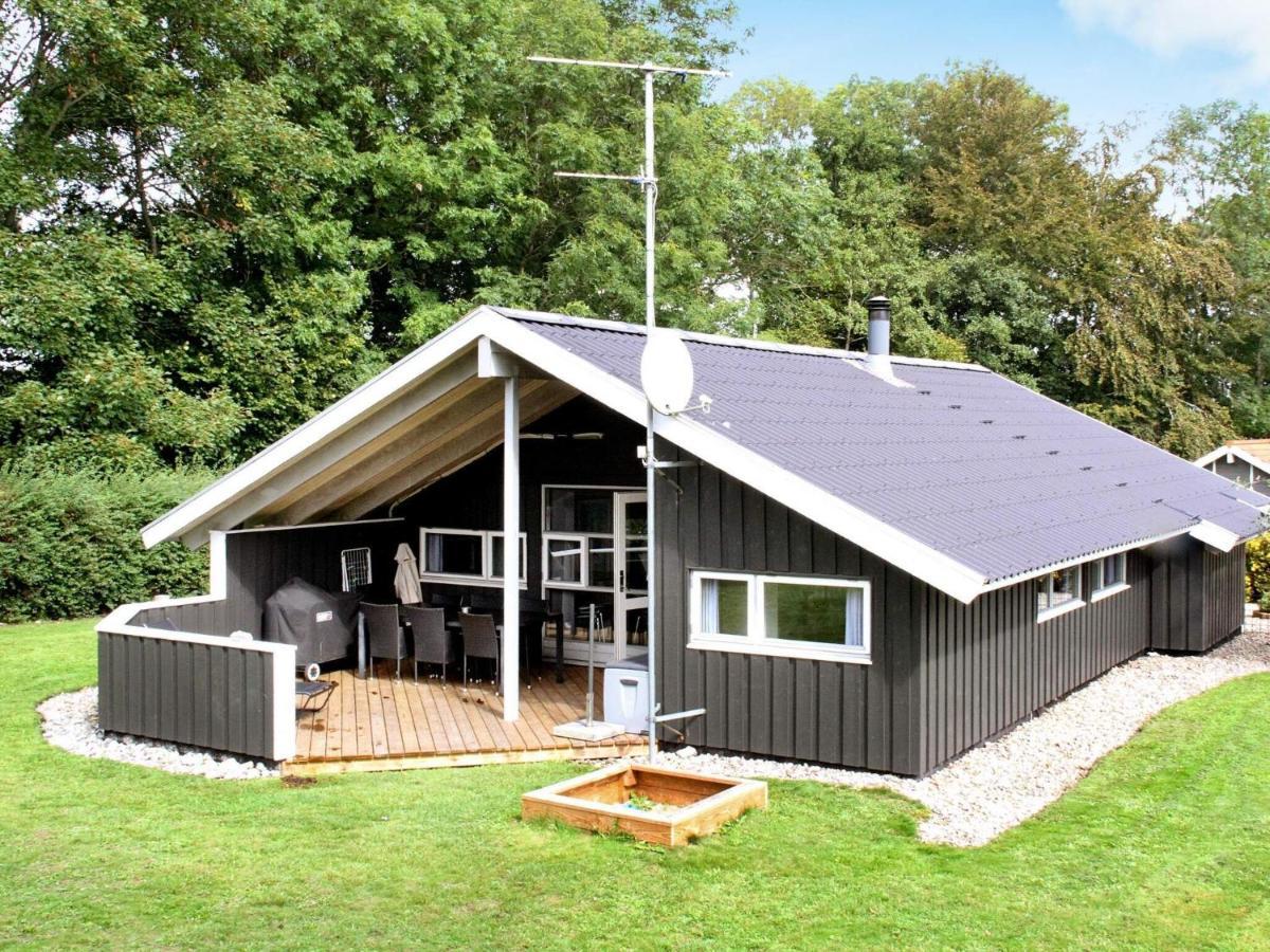 Four-Bedroom Holiday Home In Sydals 4 Viboge Экстерьер фото