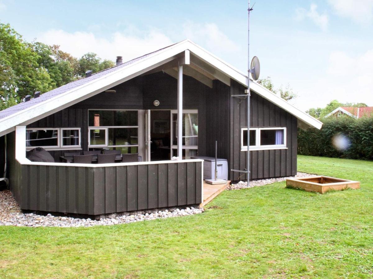 Four-Bedroom Holiday Home In Sydals 4 Viboge Экстерьер фото