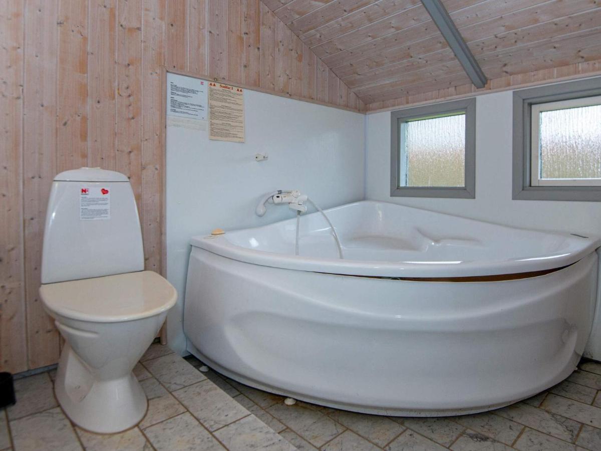 Four-Bedroom Holiday Home In Sydals 4 Viboge Экстерьер фото