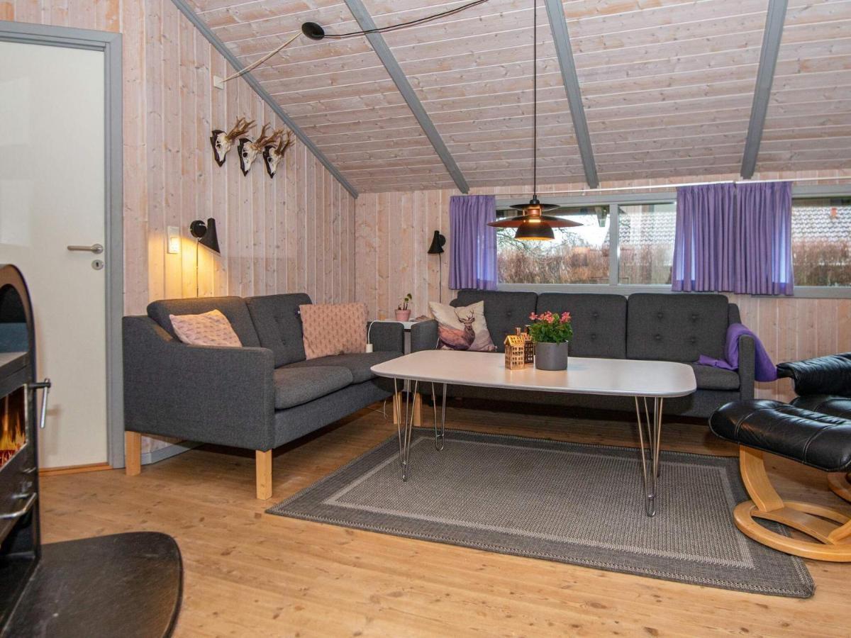 Four-Bedroom Holiday Home In Sydals 4 Viboge Экстерьер фото